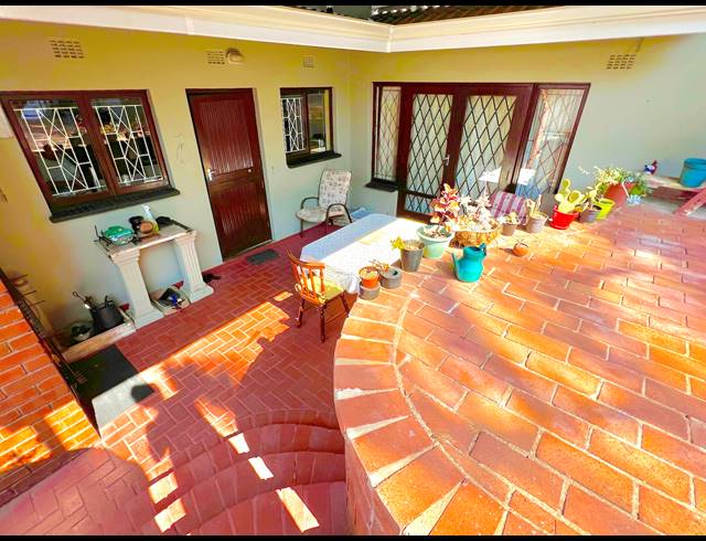 4 BEDROOM HOUSE FOR SALE IN SCOTTBURGH SOUTH